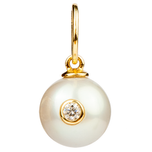 White Pearl with Middle Diamond