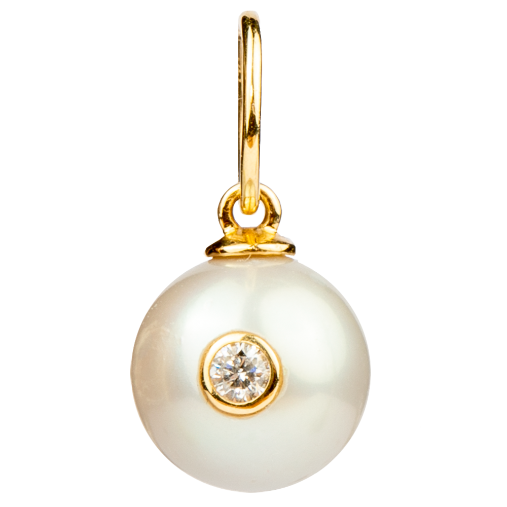 White Pearl with Middle Diamond